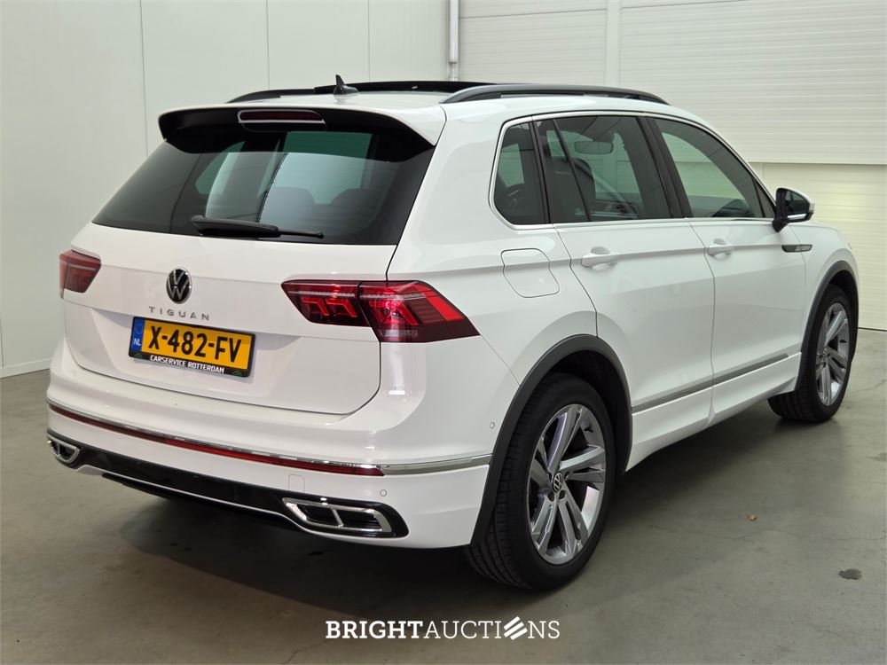 Volkswagen Tiguan R-Line Business 1.5 TSI 150pk 2022, X-482-FV