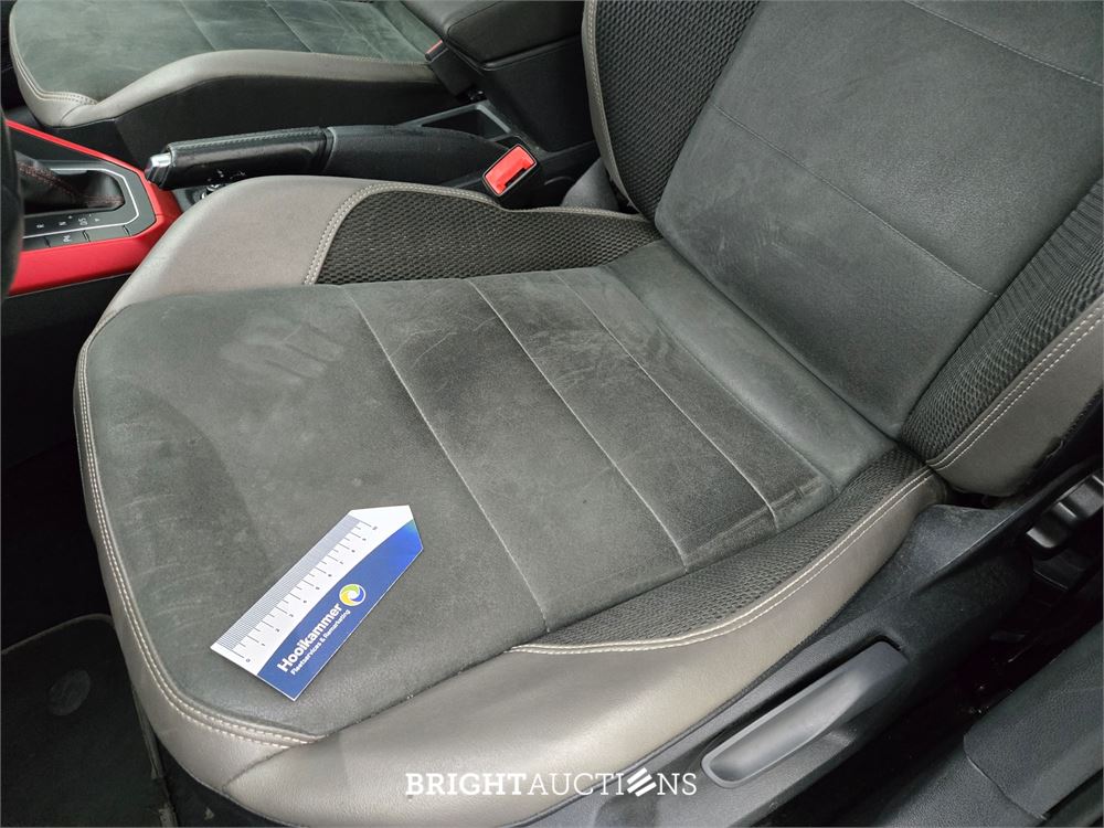 Volkswagen Polo GTI 2.0 TSI 200pk 2019, N-154-JK