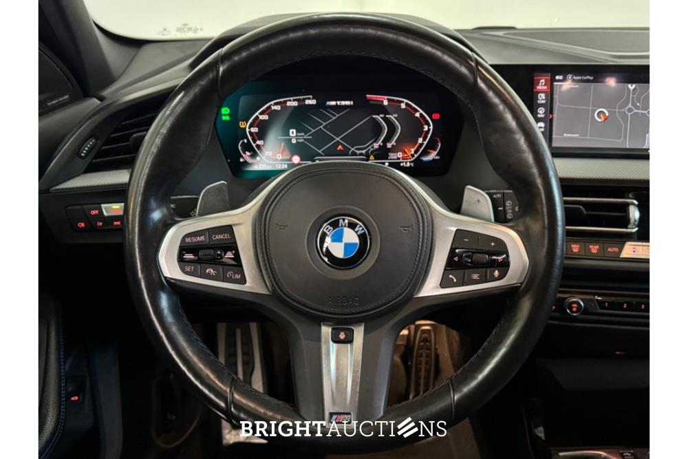 BMW M135 i Business Edition xDrive 306pk 2021 (Origineel-NL) 1-Serie, N-977-HZ