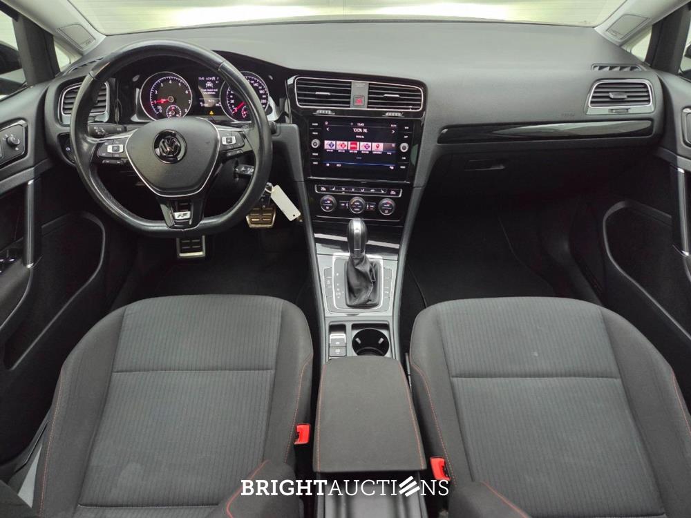 Volkswagen Golf Highline Business R 1.5 TSI 150pk 2017, GZG-30-F