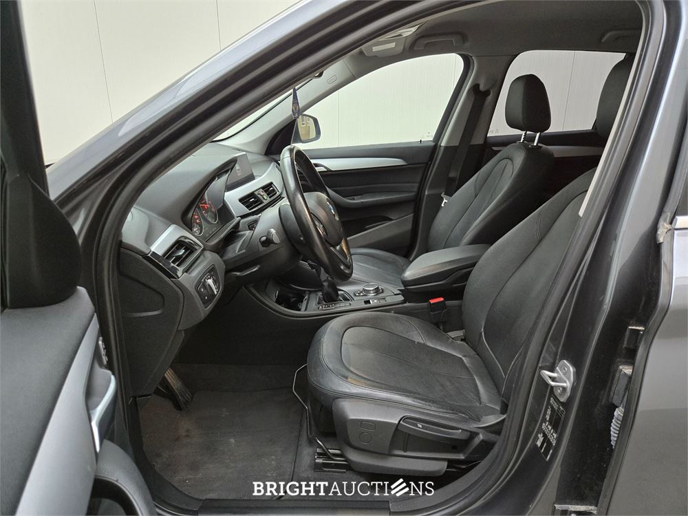 BMW X1 sDrive18d Corporate Lease Essential 150pk 2016 (Origineel-NL), HZ-429-Z