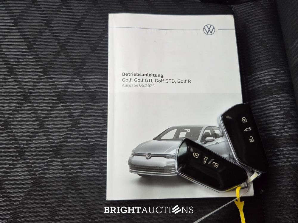 Volkswagen Golf eTSI R-Line 1.5 150pk 2023, GJV-33-B