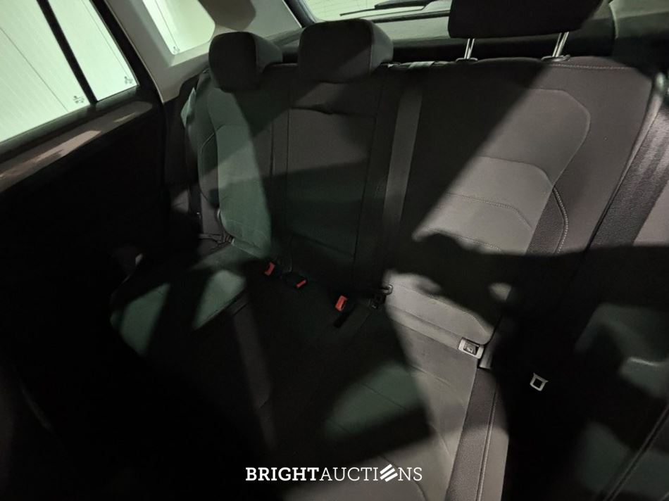 Volkswagen Tiguan Life Business 1.5 TSI 131pk 2022 (Origineel-NL), N-693-SJ