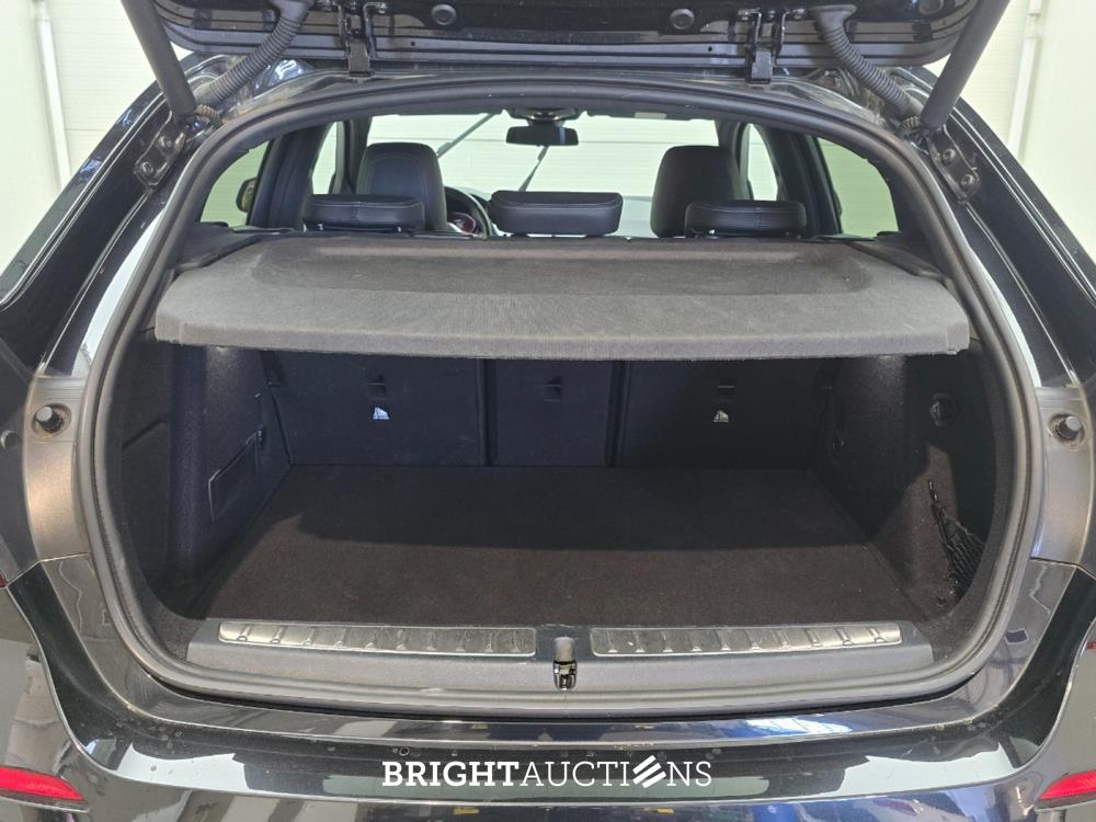 BMW 1-serie High Executive 136pk 2021, N-102-ZN