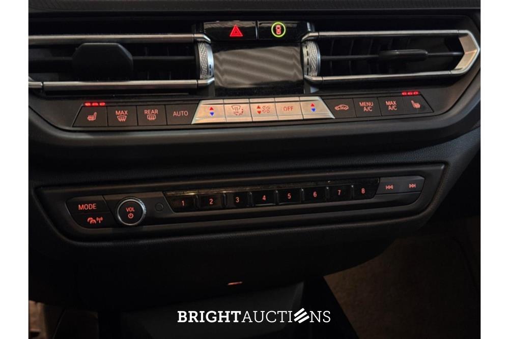 BMW M135 i Business Edition xDrive 306pk 2021 (Origineel-NL) 1-Serie, N-977-HZ