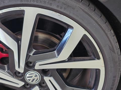 Volkswagen Polo GTI 2.0 TSI 200pk 2018, GGG-67-L