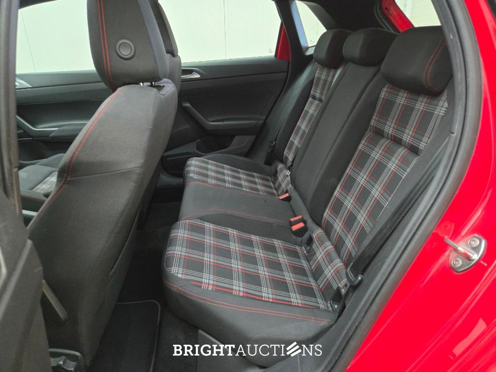 Volkswagen Polo GTI 2.0 TSI 200pk 2019, S-110-LZ