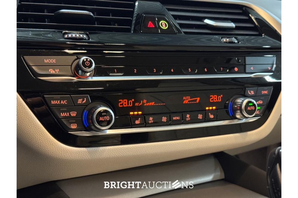 BMW 530e Business Edition Plus 292pk 2023 (Origineel-NL) 5-Serie, T-498-JN
