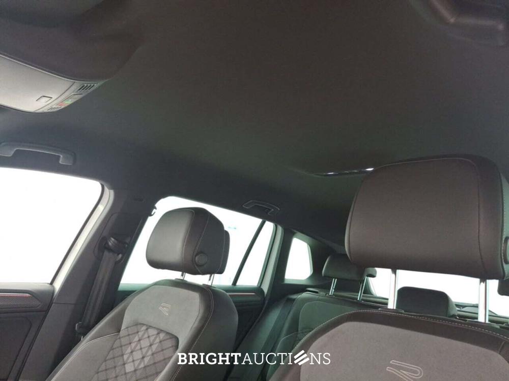 Volkswagen Tiguan R-Line 1.5 TSI 150pk 2021 (Origineel-NL), K-340-VD