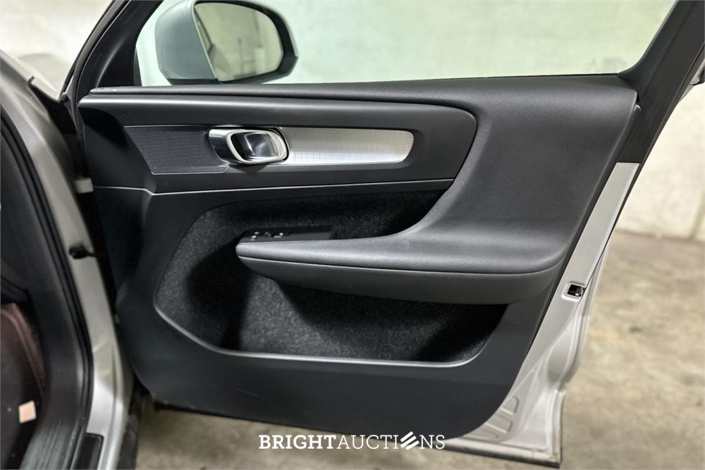 Volvo XC40 1.5 T3 Momentum 156pk 2018 (Origineel-NL), TS-939-D