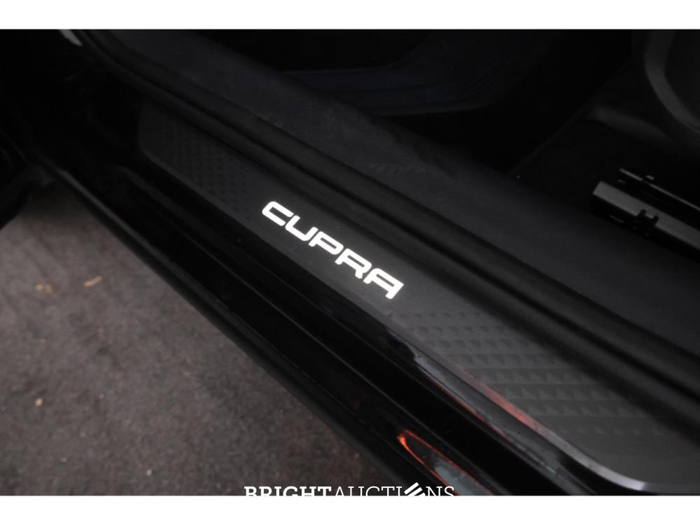 CUPRA Formentor E-Hybrid Business 1.5 TSI 167pk 2025, JRK-57-K