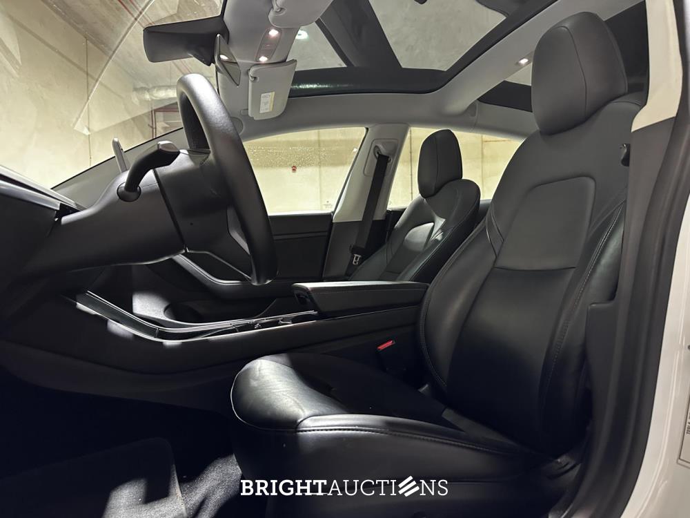 Tesla Model 3 Standard RWD Plus 60 kWh 238pk 2020 (Origineel-NL), J-064-LB