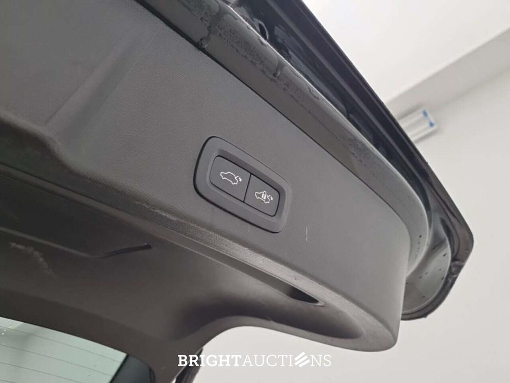 Volvo XC40 Recharge PLUS 70 kWh 231pk 2022 (Origineel-NL), R-756-TS