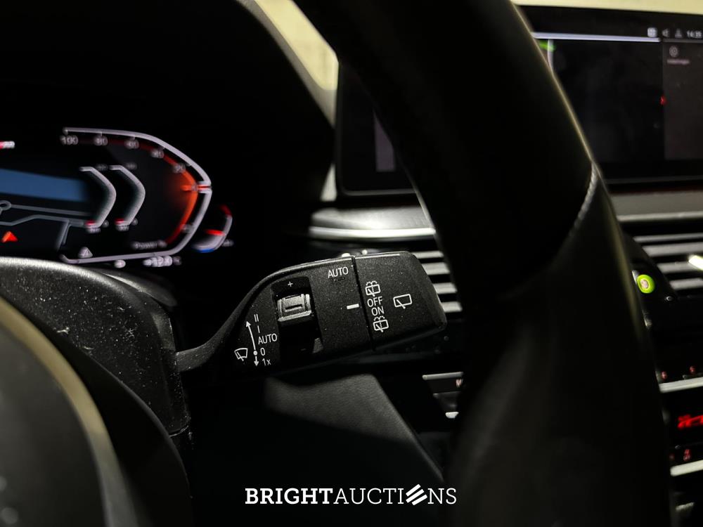 BMW 520i Touring High Executive Edition M-Sport 184pk 2021 (Origineel-NL) 5-Serie G31, L-194-JX