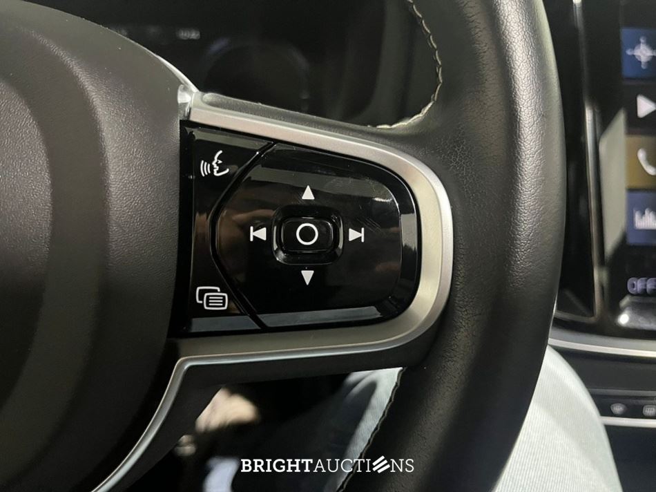 Volvo S60 Recharge T8 R-Design 2.0 AWD 392pk 2021 (Origineel-NL), L-726-VX