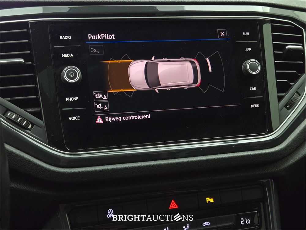 Volkswagen T-Roc Sport 1.5 TSI 150pk 2019 (Origineel-NL), XD-221-X