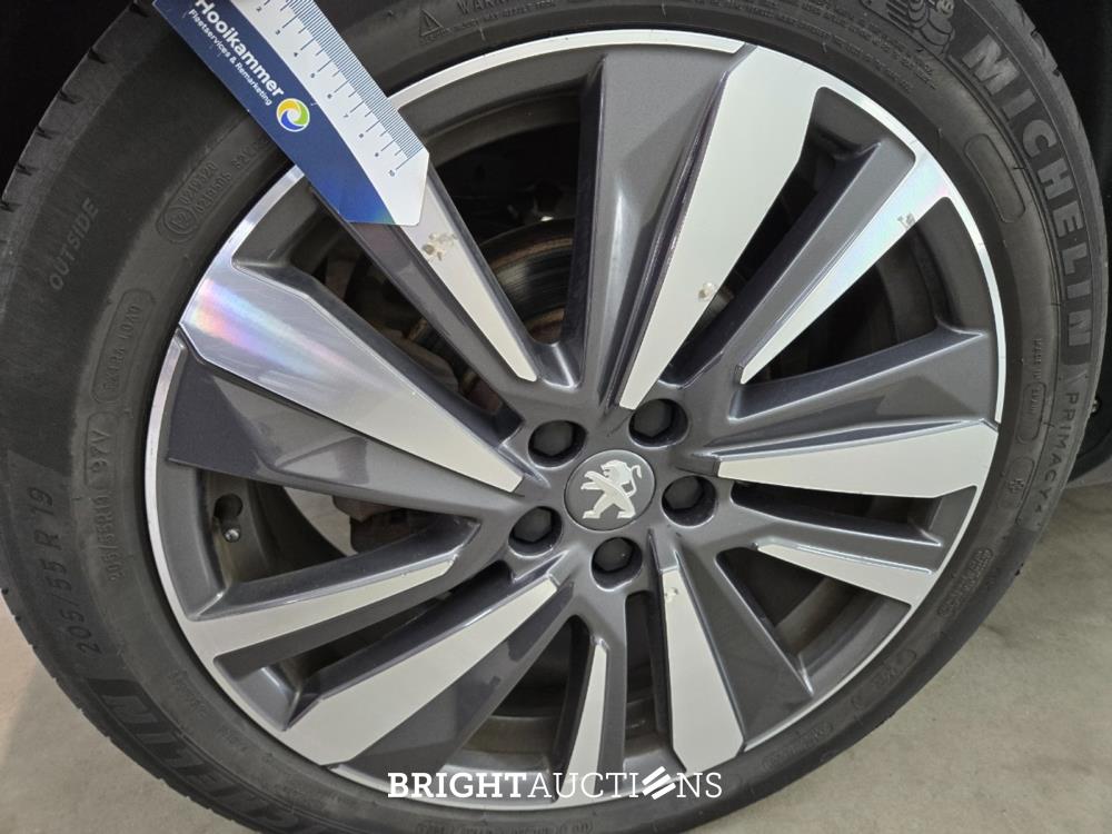 Peugeot 3008 Blue Lease Premium 1.2 PureTech 131pk 2020 (Origineel-NL), J-833-GT