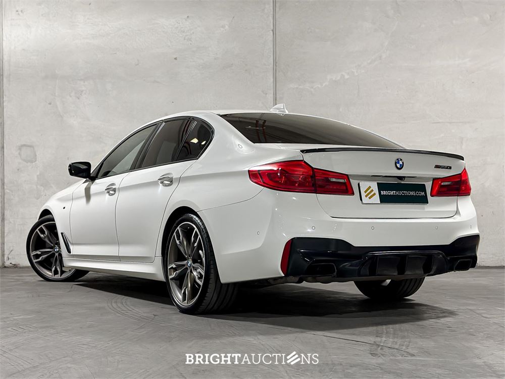 BMW M550i xDrive High Executive 462pk 2018 5-serie, KKP-44-R