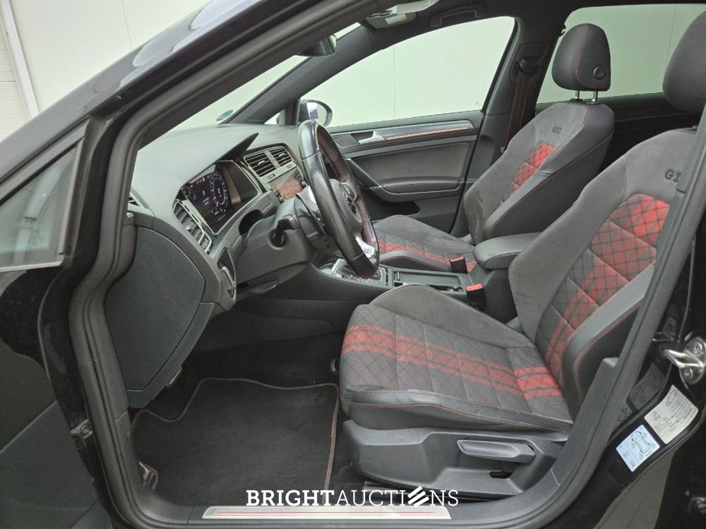 Volkswagen Golf GTI TCR 2.0 TSI 290pk 2019, T-176-XR