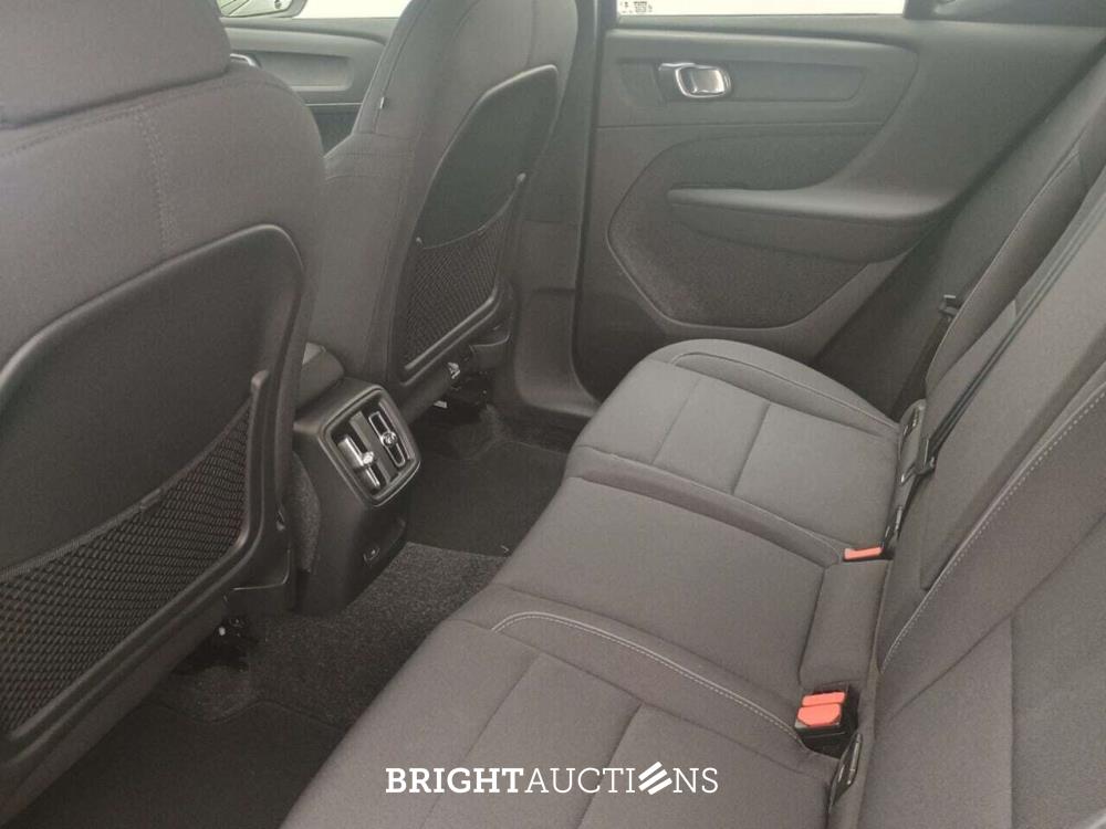 Volvo Xc40 Recharge Core 231pk 2023