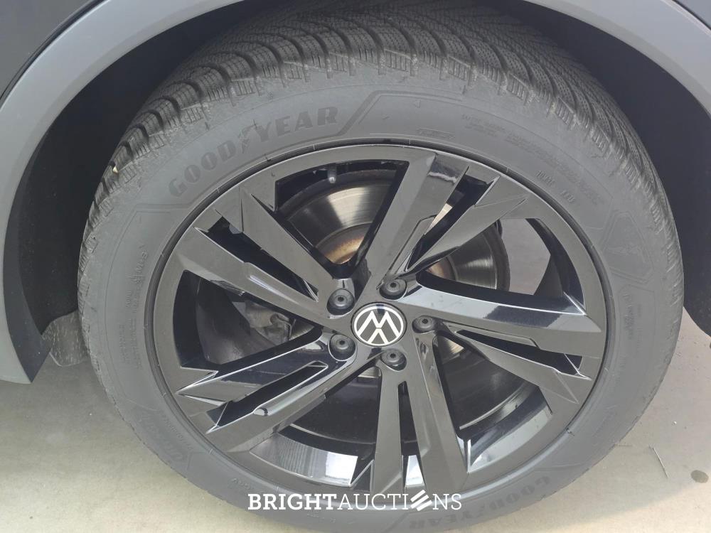 Volkswagen Tiguan R-Line Business 1.5 TSI 150pk 2022 (Origineel-NL), P-973-DF