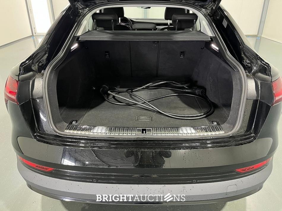 Audi e-tron Sportback 55 edition Quattro 95 kWh 408pk 2021 (Origineel-NL), K-218-ZH
