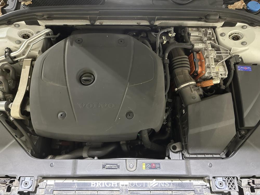 Volvo V60 2.0 T6 Recharge AWD Inscription Expression 340pk 2021 Plug-In Hybrid (Origineel-NL + 1e Eigenaar), N-828-HZ