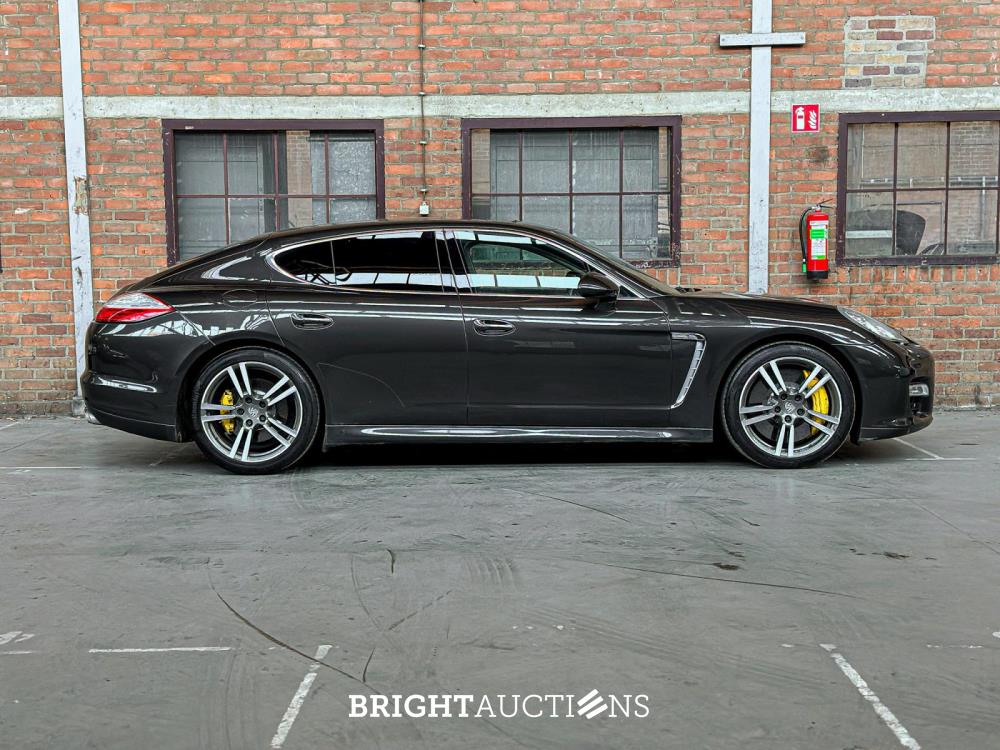 Porsche Panamera Turbo 4.8 V8 500pk 2009 Sport-Chrono, N-110-LT