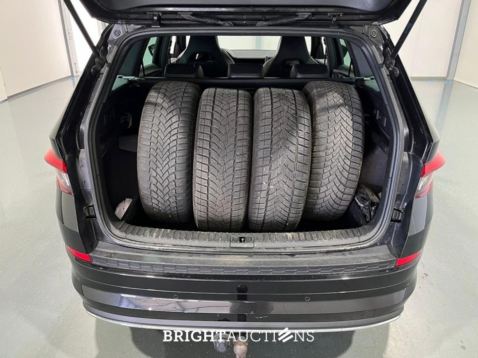 Škoda Kodiaq Sportline Business 1.5 TSI 150pk 2021 (Origineel-NL), L-270-FG
