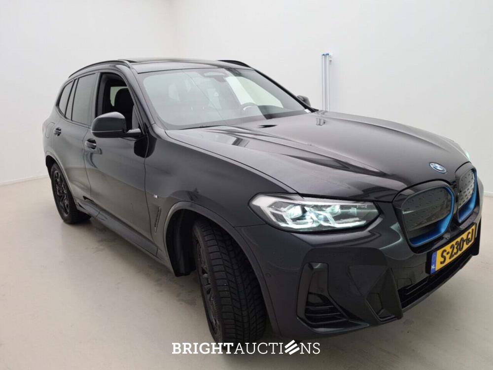 BMW iX3 Executive M Sport 286pk 2023 (Origineel-NL) iX, S-230-GJ