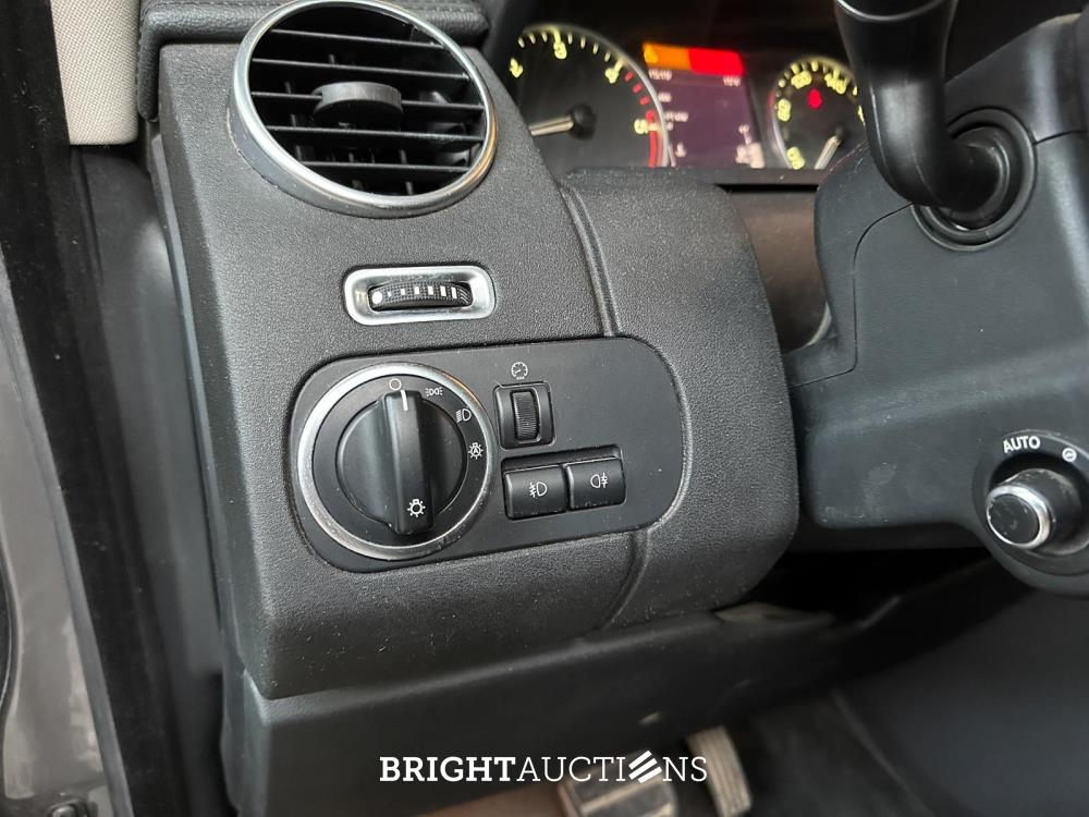 Land Rover Discovery 4 3.0 SDV6 SE HSE 256pk 2015, VNJ-87-T