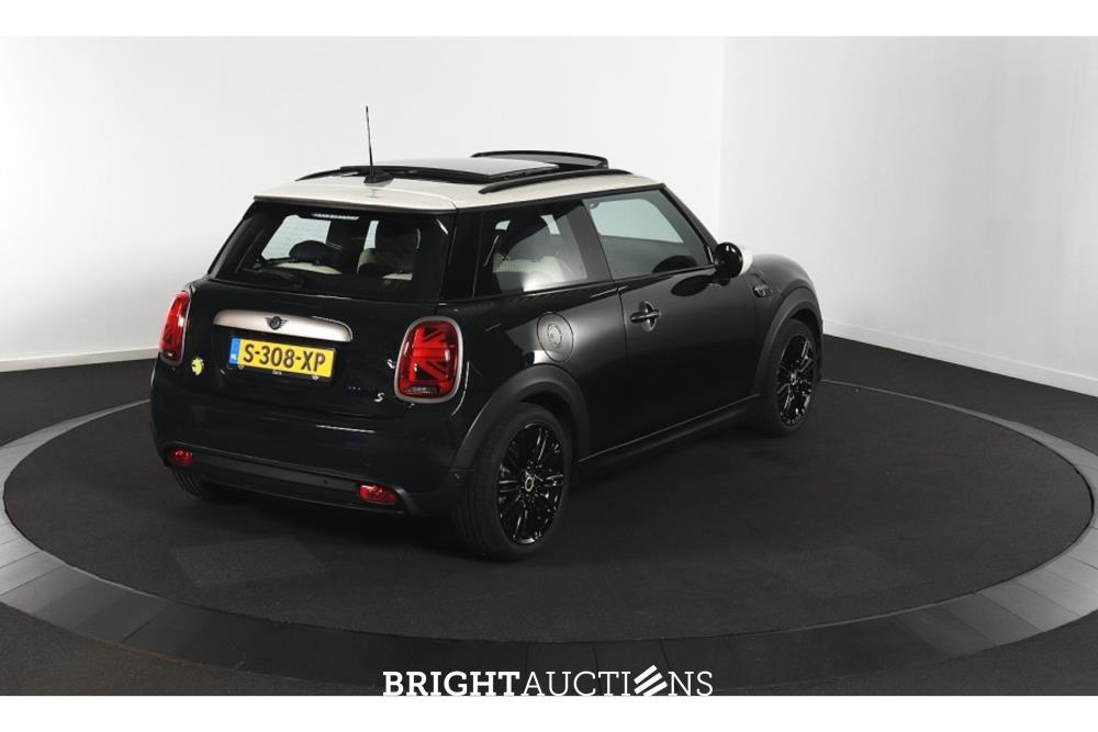 MINI Cooper Camden Plus Edition 33 kWh 184pk 2023 (Origineel-NL), S-308-XP