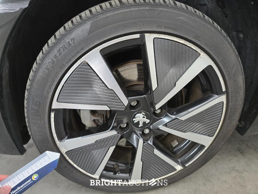 Peugeot 208 e- EV GT 350 50 kWh 136pk 2021, N-631-SR