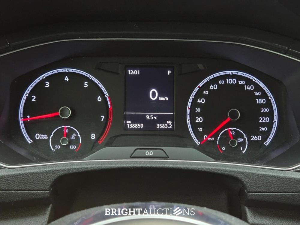 Volkswagen T-Roc Sport 1.5 TSI 150pk 2019, T-667-TX