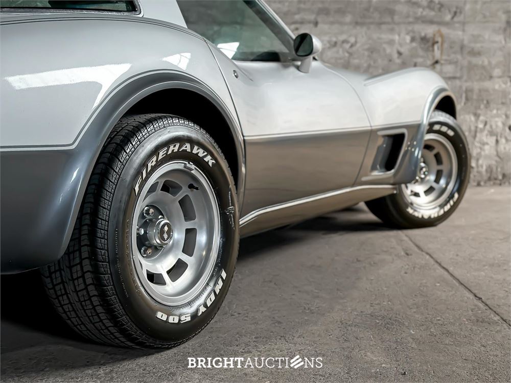 Chevrolet Corvette 5.7 V8 Convertible Two-Tone L-82 ANNIVERSARY EDITION 1 YZ 87 194pk 1978, 15-XXL-9