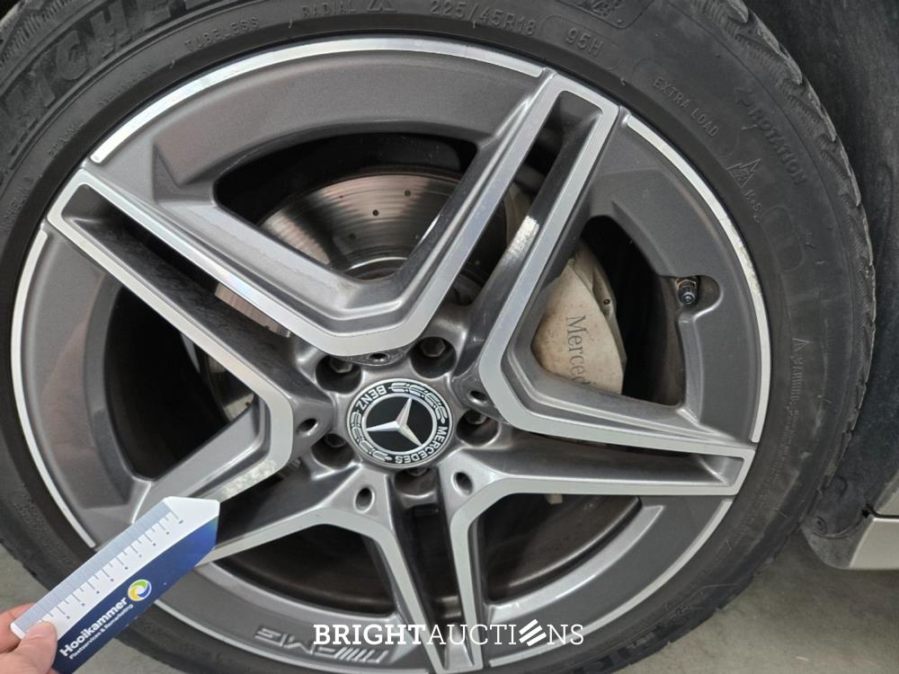 Mercedes-Benz C180 Estate Business Solution AMG 156pk 2019 (Origineel-NL) C-klasse, G-026-RG