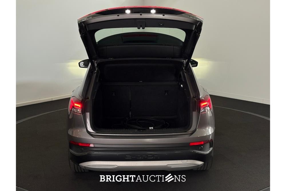 Audi Q4 40 Launch edition Advanced 77 kWh 204pk 2021 (Origineel-NL), N-883-PK