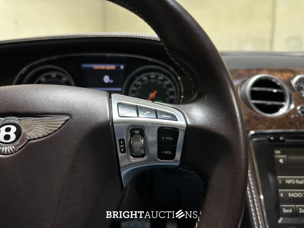 Bentley Continental GTC 4.0 V8 507pk 2013