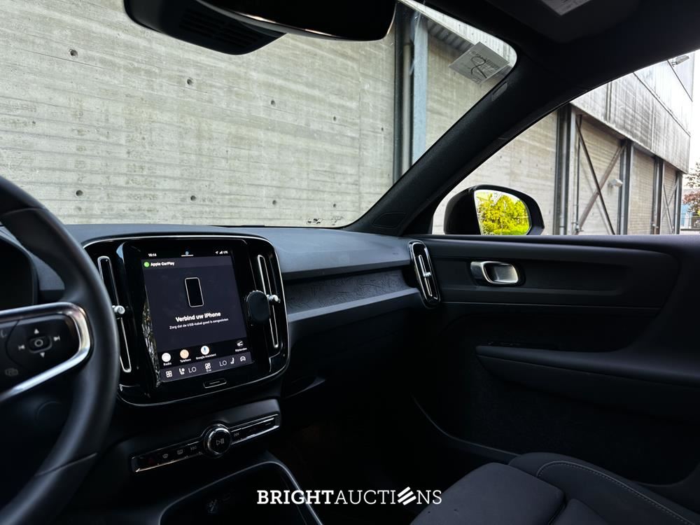Volvo XC40 Recharge Plus 231pk 2023 (Origineel-NL + 1e eigenaar), S-874-ZR