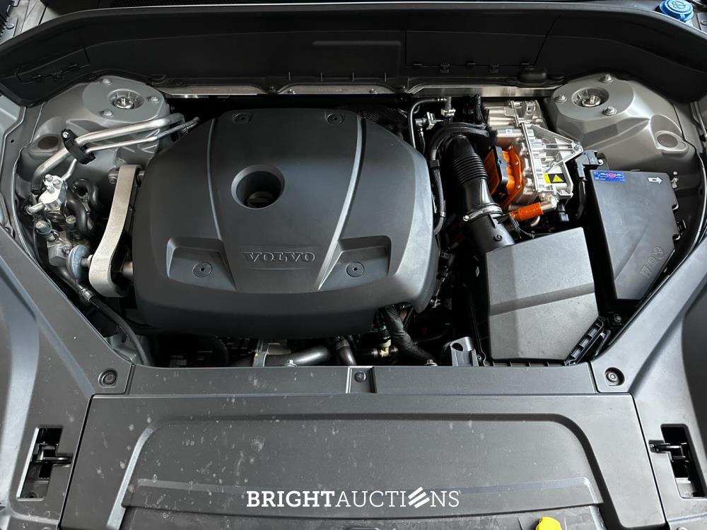 Volvo XC90 T8 AWD Plus Dark 457pk 2025 7-Persoons (1.100 KM) Fabrieksgarantie
