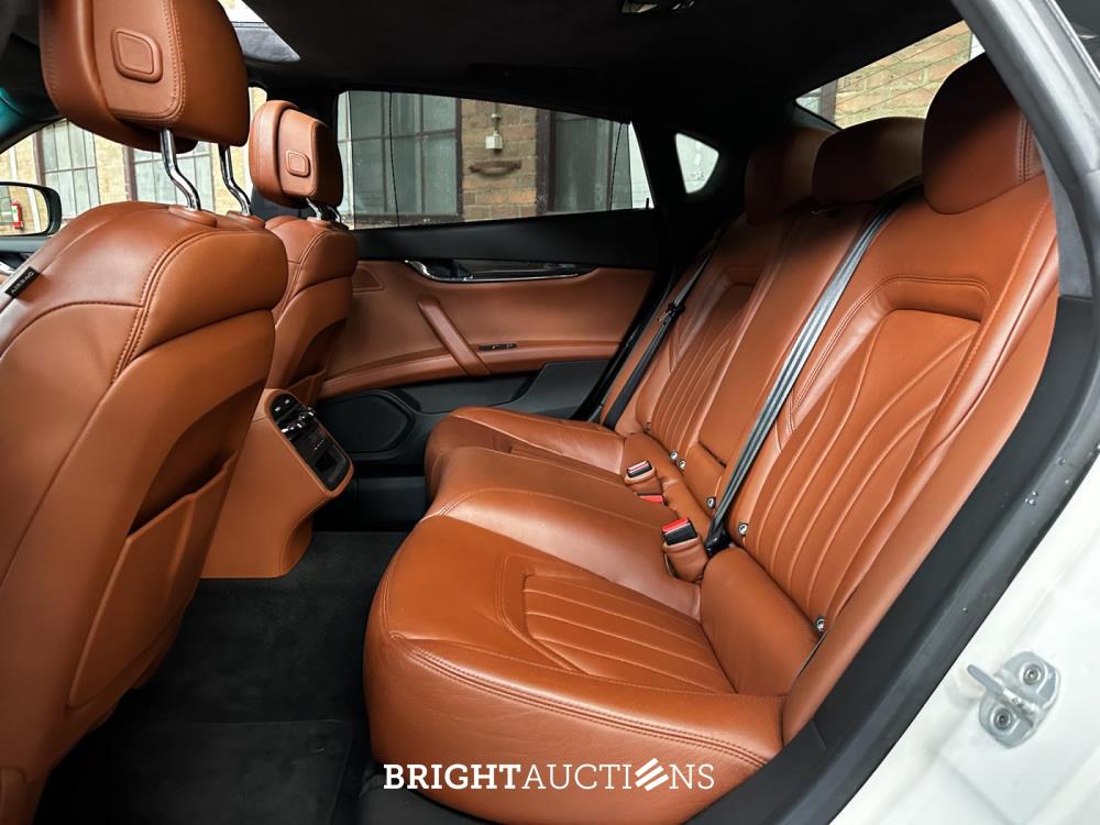 Maserati Quattroporte GTS 3.8 V8 531pk 2013 (CARBON) (29.000 KM)