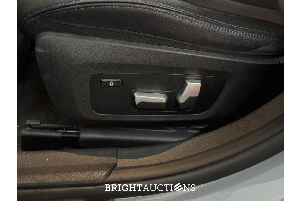 BMW 320e Touring M-Sport 272pk 2023 (Origineel-NL) 3-Serie, S-176-KP