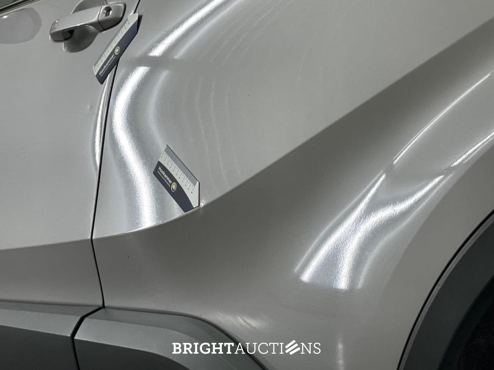 Toyota C-HR Hybrid Executive 1.8 170pk 2017, P-886-JB