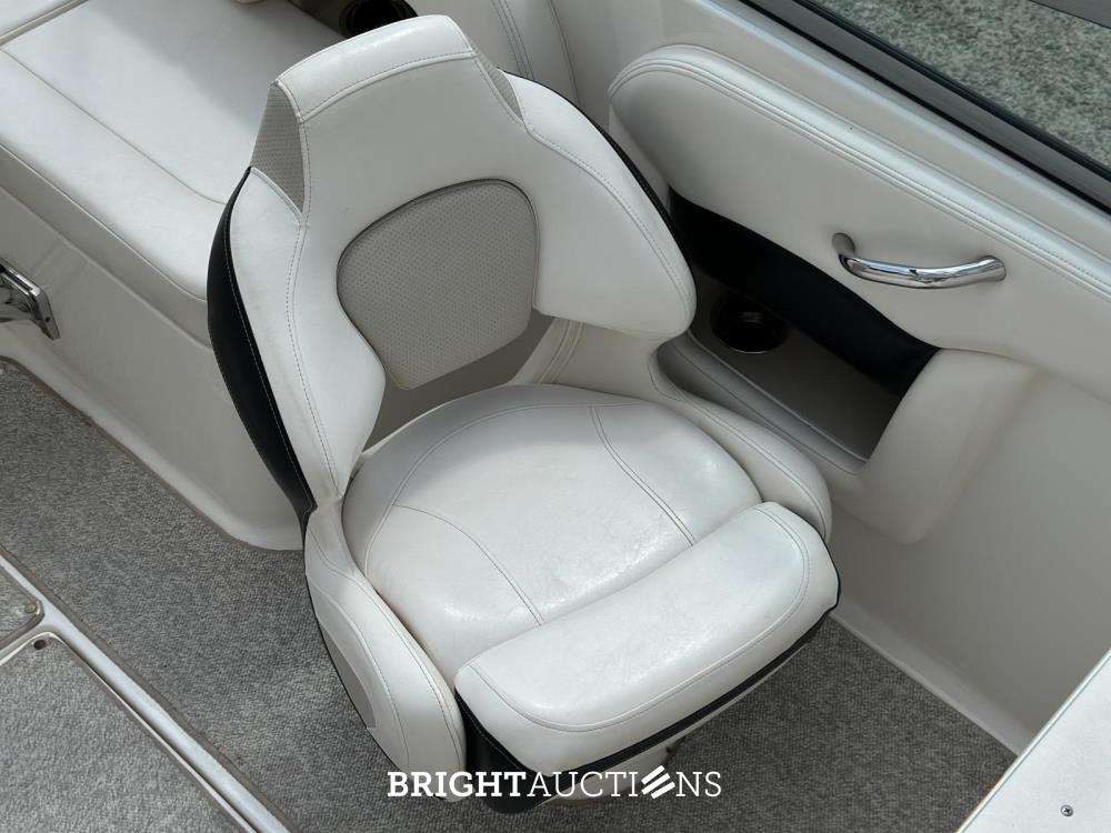 Chaparral 225 SSi Sportboot / Speedboot met Kajuit, MerCruiser 300pk – 2012