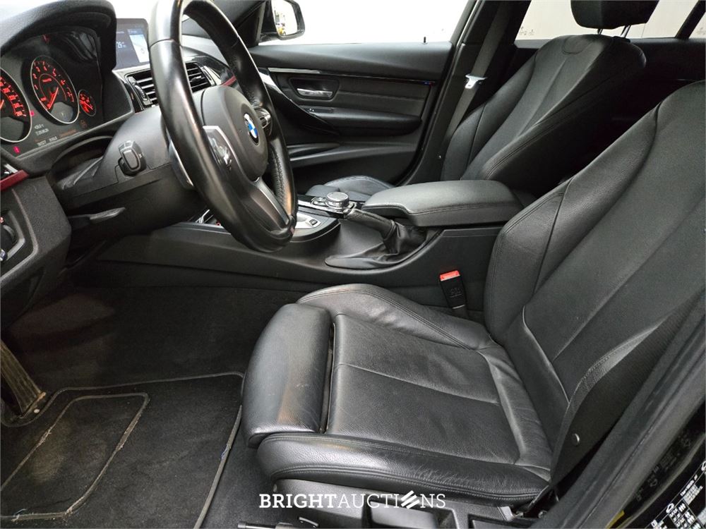 BMW 330e Centennial High Executive 272pk 2016 (Origineel-NL) 3-Serie, KZ-231-H
