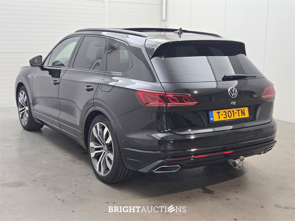 Volkswagen Touareg eHybrid 4MOTION R 3.0 TSI 476pk 2023, T-301-TN