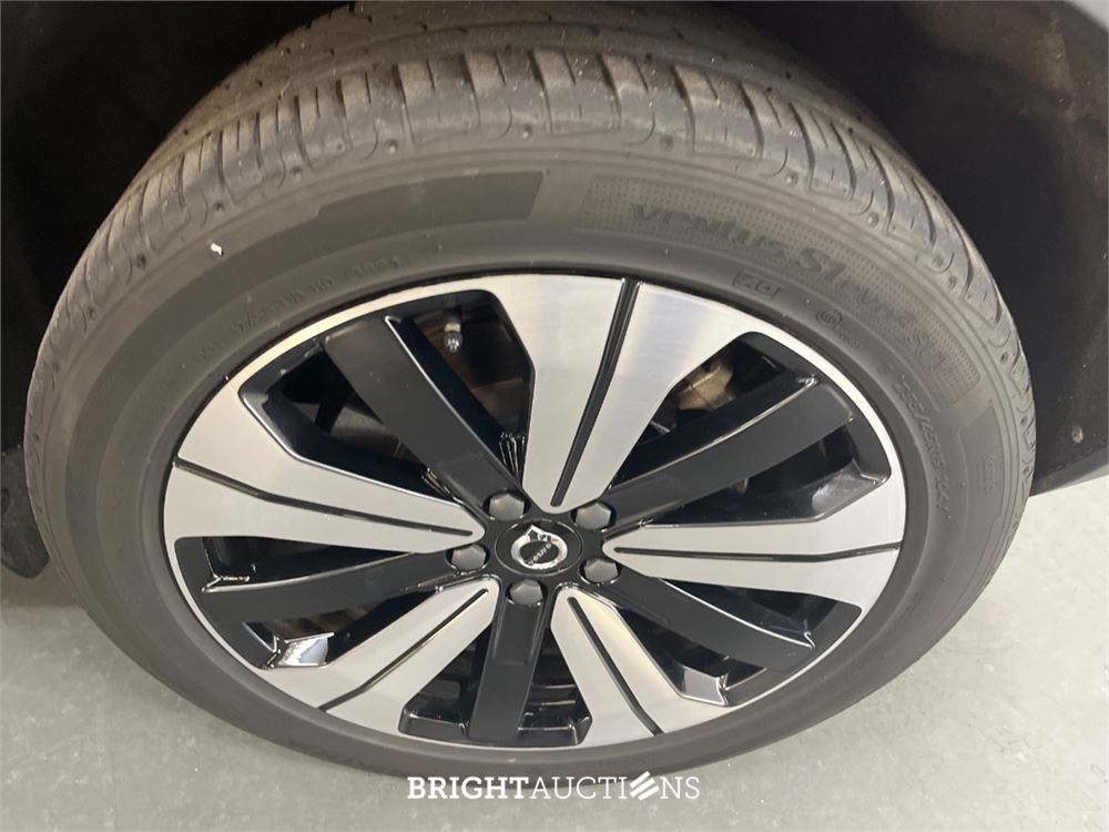 Volvo XC40 Recharge Plus 70 kWh 232pk 2023 (Origineel-NL), S-106-XG