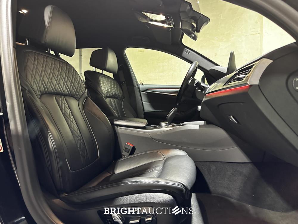 BMW 520i Touring High Executive Edition M-Sport 184pk 2021 (Origineel-NL) 5-Serie G31, L-194-JX