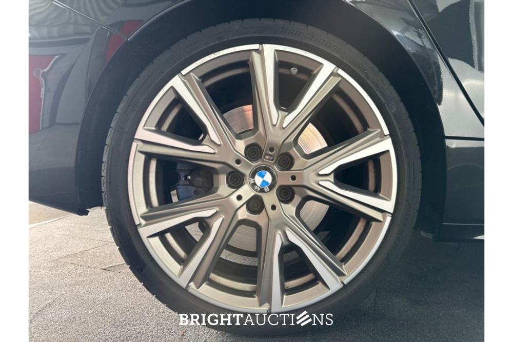 BMW M135 i Business Edition xDrive 306pk 2021 (Origineel-NL) 1-Serie, N-977-HZ