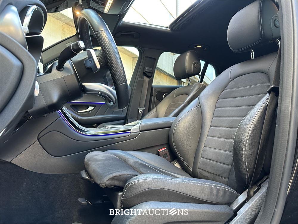 Mercedes-Benz GLC300e 4M Business Solution AMG GLC-klasse Coupé 320pk 2021, S-063-GD 